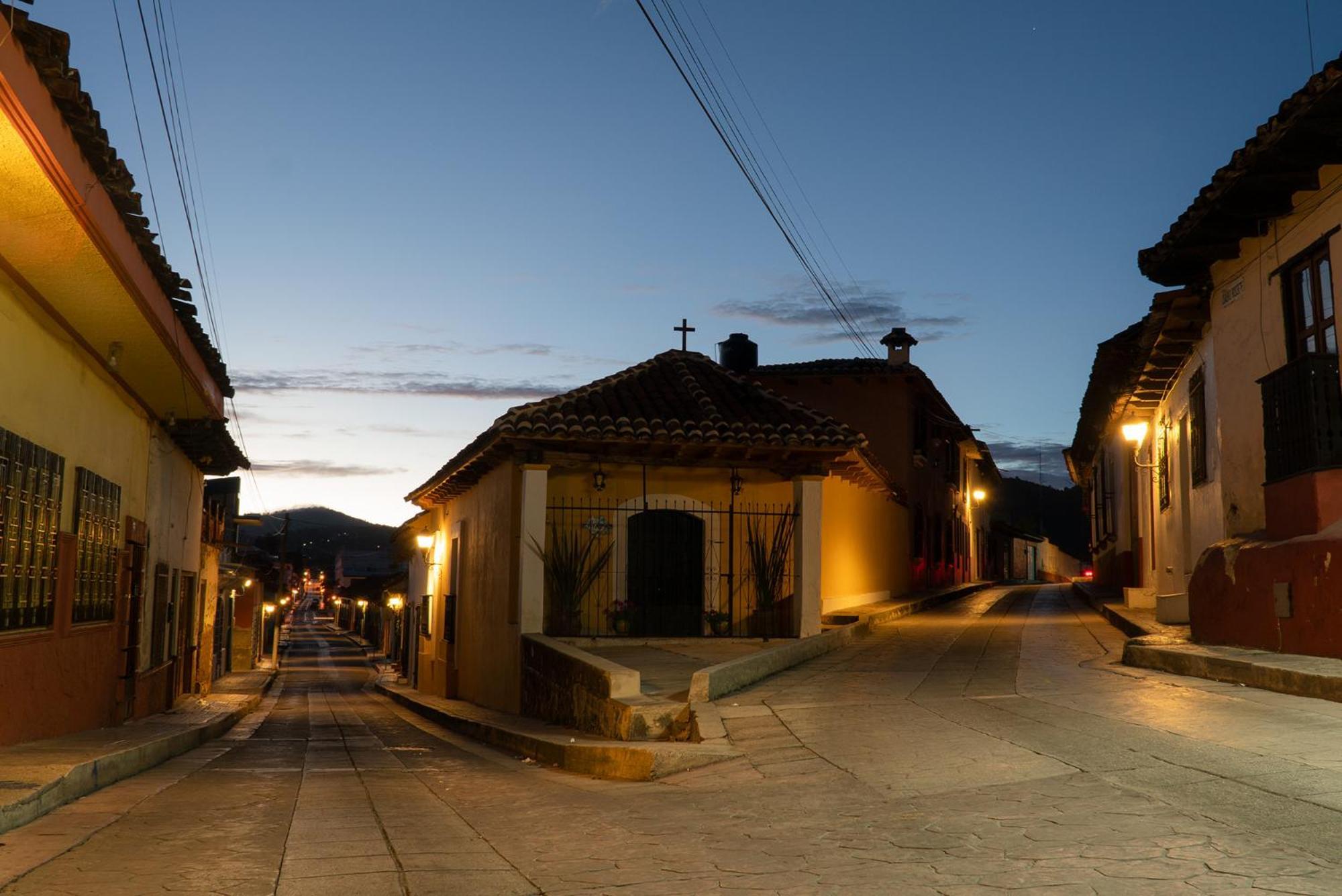Na Hotel San Cristóbal de Las Casas Екстериор снимка