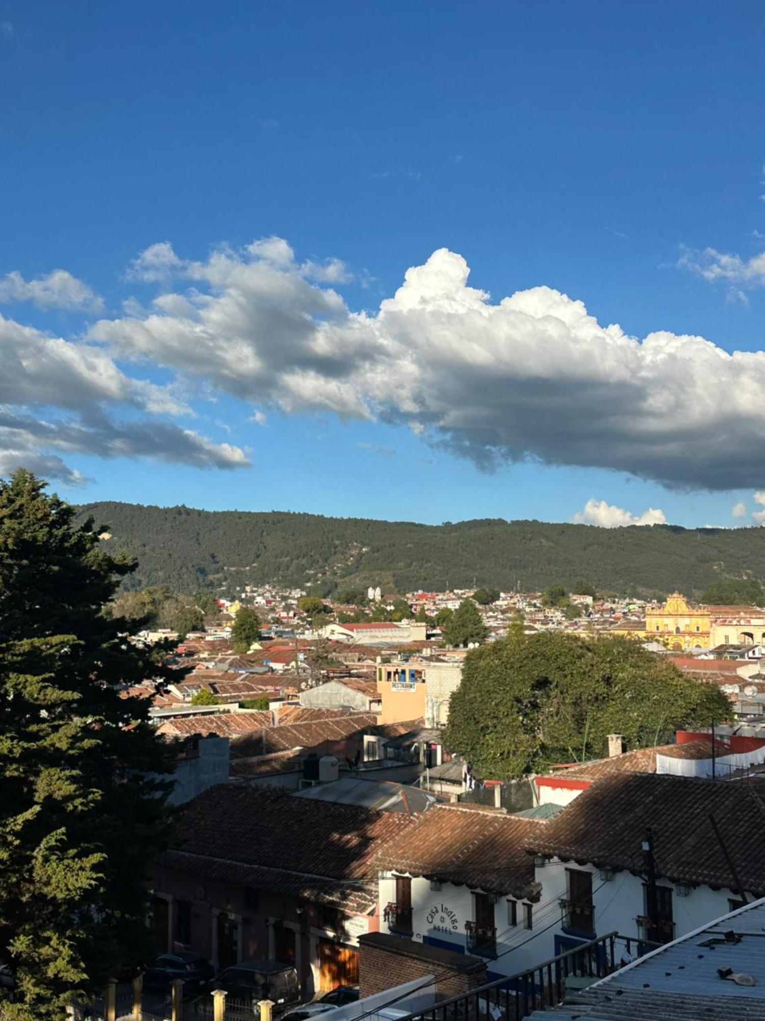 Na Hotel San Cristóbal de Las Casas Екстериор снимка